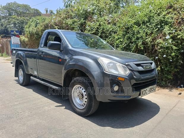Isuzu D-MAX 2021 Gray