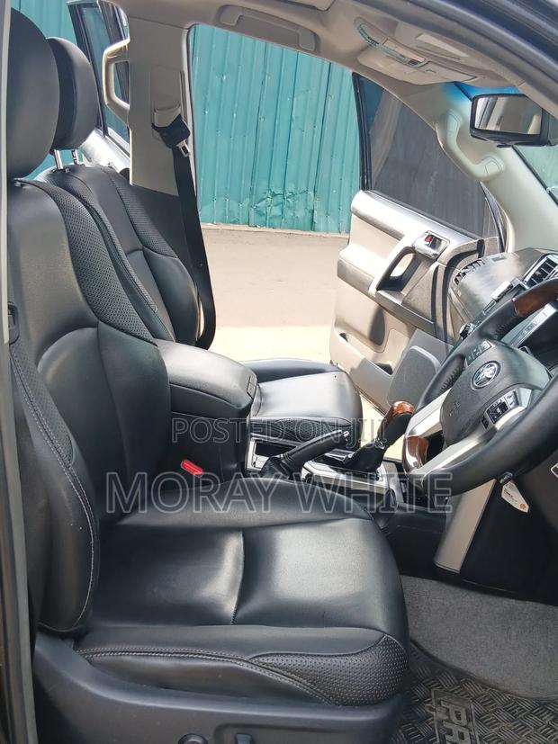 Toyota Land Cruiser Prado 2.7 i 2013 Black
