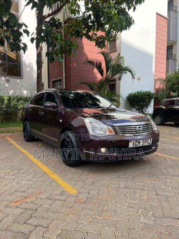 Nissan Bluebird 2010 Purple