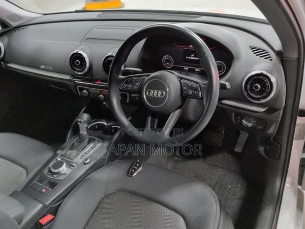 Audi Q2 2020 White