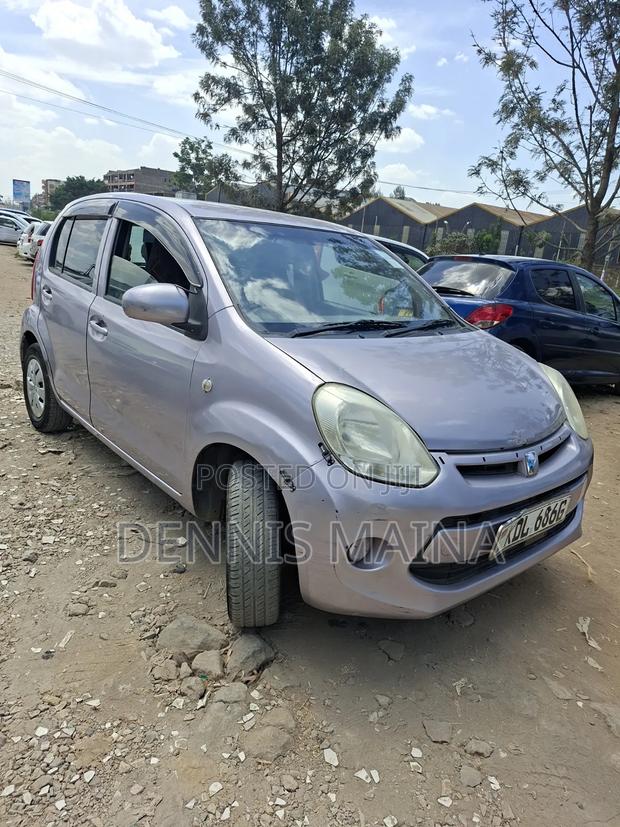Toyota Passo 1.0 FWD 2015 Pink