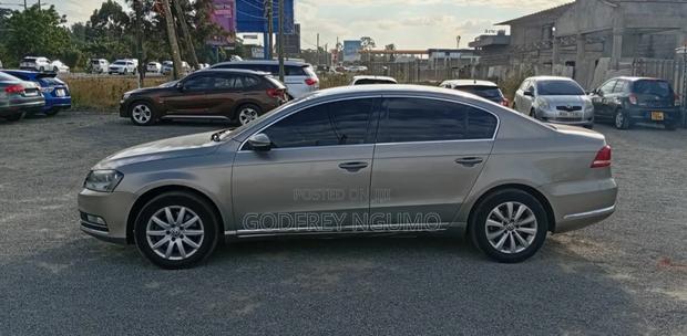 Volkswagen Passat 2013 Silver