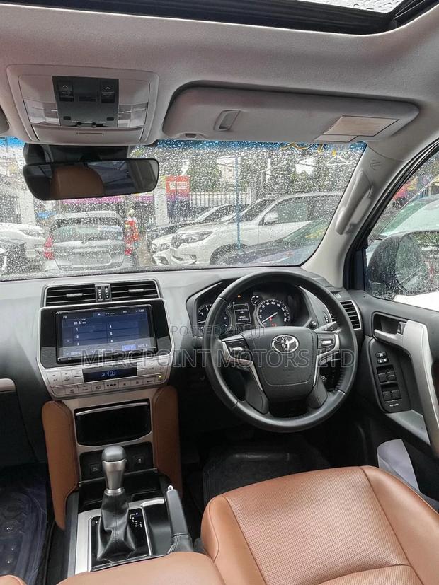 Toyota Land Cruiser Prado 2021 Black