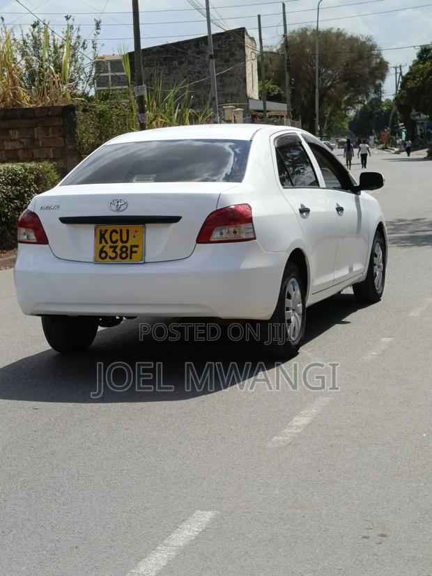 Toyota Belta 2012 Silver