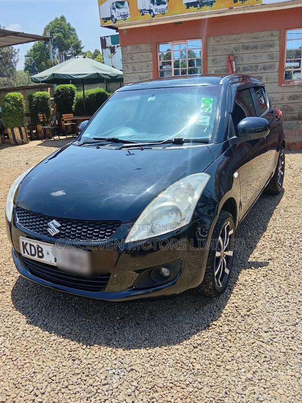 Suzuki Swift 2013 Black