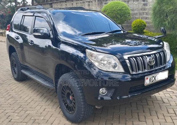 Toyota Land Cruiser Prado 2010 Black