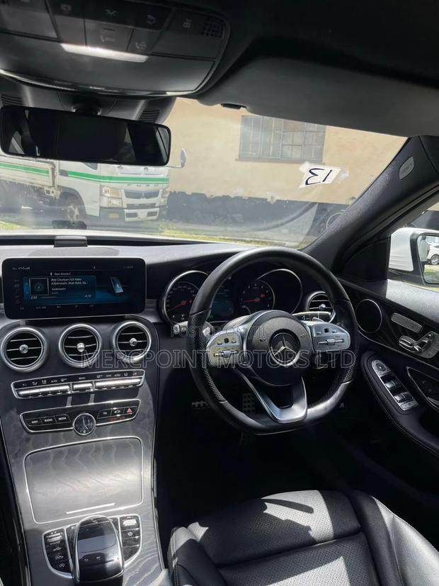 Mercedes-Benz C200 2019 Teal