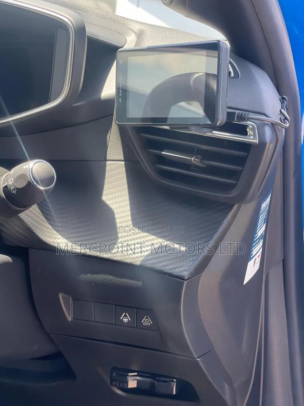 Peugeot 208 2020 Blue