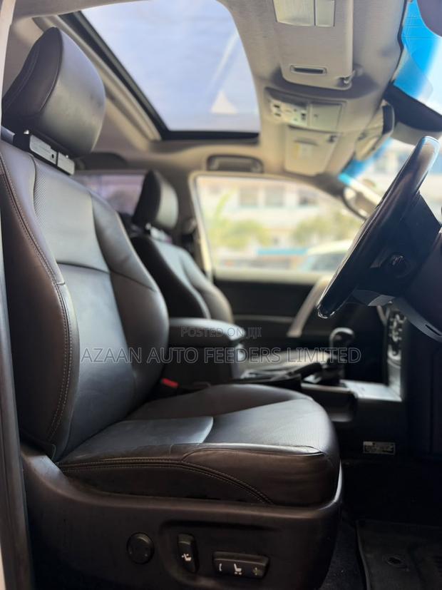 Toyota Land Cruiser Prado 2.8 2019 White