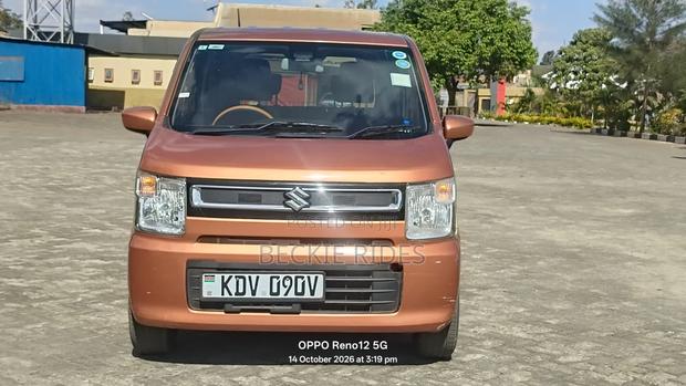 Suzuki Wagon R 2018 Orange