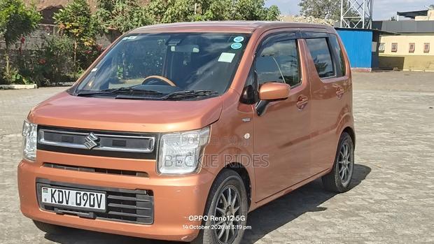 Suzuki Wagon R 2018 Orange