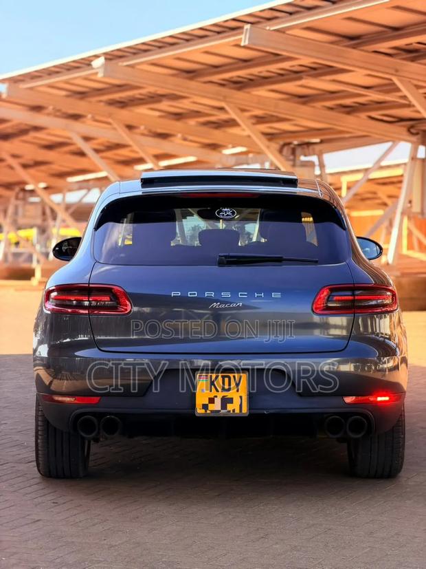 Porsche Macan Sport Edition 2018 Black