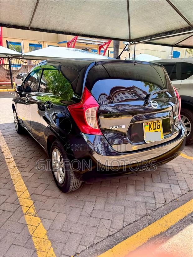 Nissan Note 2015 Black