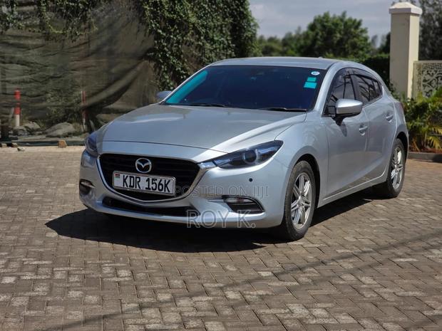 Mazda Axela 2017 Silver