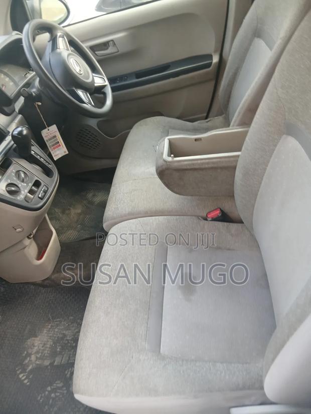 Toyota Passo 2018 Silver