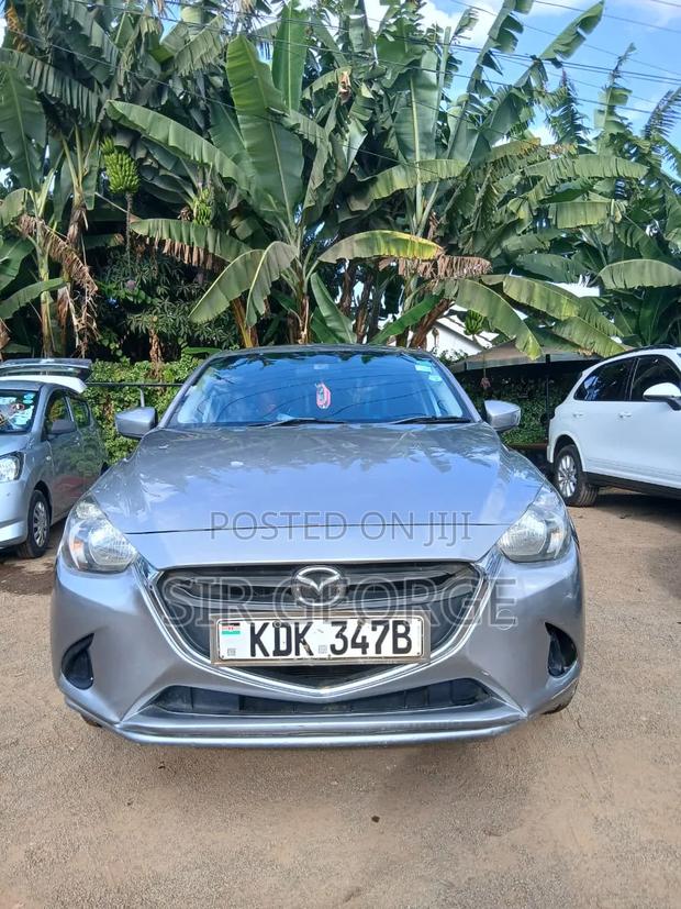 Mazda Demio 2015 Silver