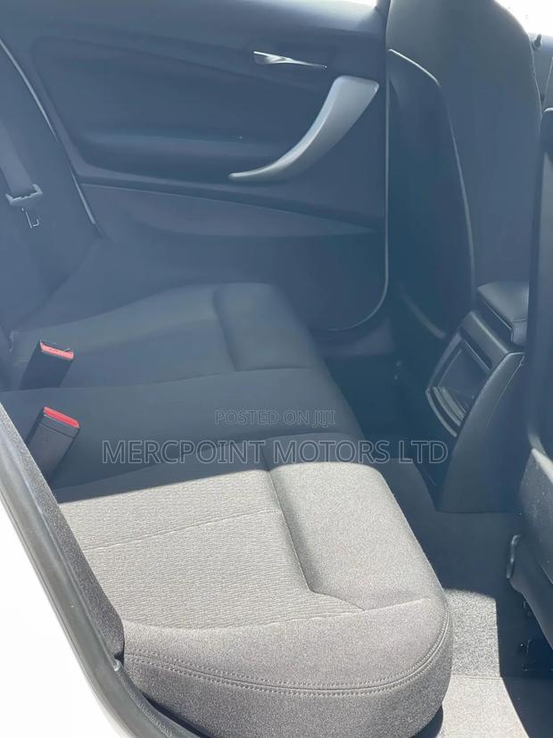 BMW 118i 2019 Off white