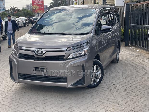 Toyota Voxy ZS 2WD 8-Seater 2019 Gray