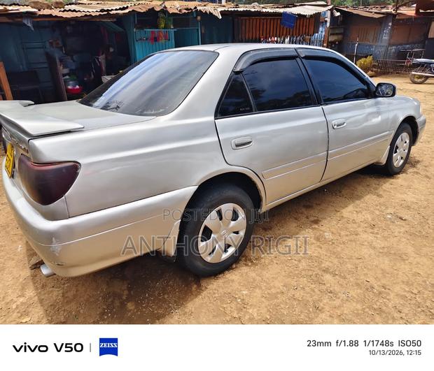 Toyota Carina 1.8 FWD Sedan 2001 Silver