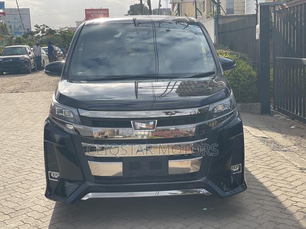 Toyota Noah 2.0 FWD (7 Seater) 2019 Black