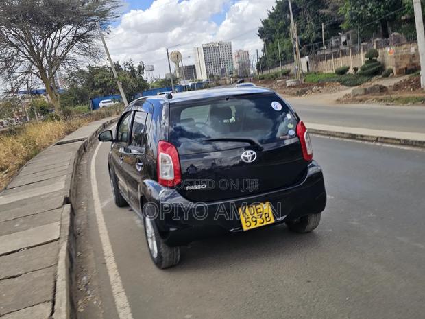 Toyota Passo 2014 Black