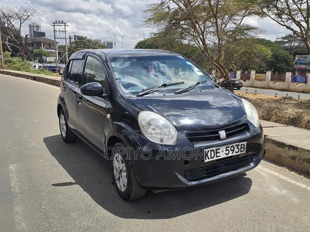 Toyota Passo 2014 Black