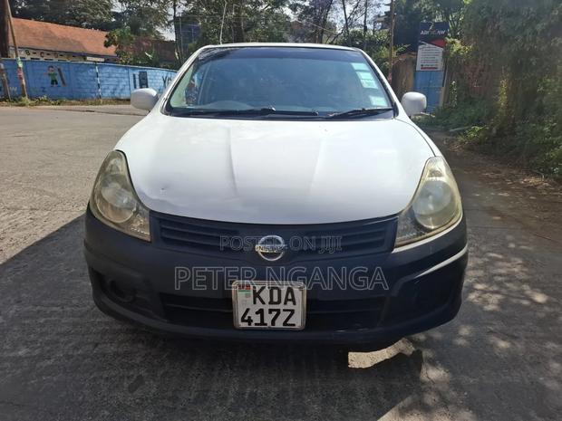 Nissan Advan 2013 White