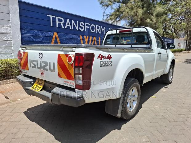 Isuzu D-MAX 2024 White