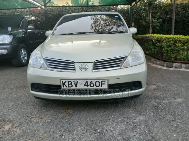 Nissan Tiida 2006 Gold