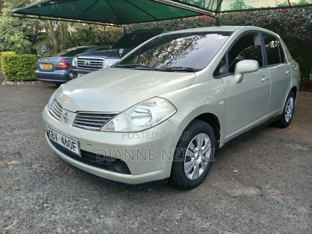 Nissan Tiida 2006 Gold