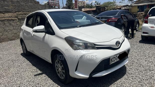 Toyota Vitz 1.3 AWD 5dr 2015 White