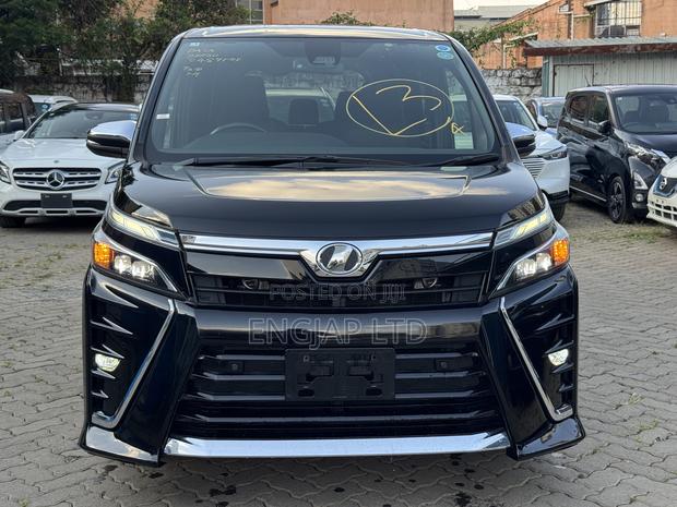 Toyota Voxy ZS Kirameki II 2WD 7-Seater 2019 Black