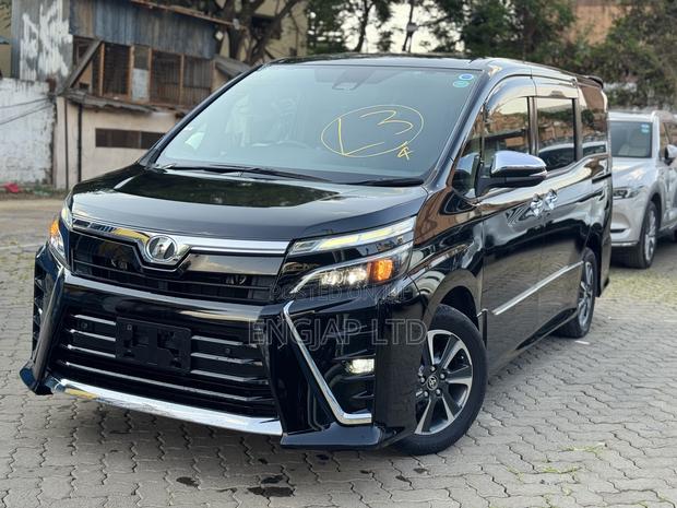 Toyota Voxy ZS Kirameki II 2WD 7-Seater 2019 Black