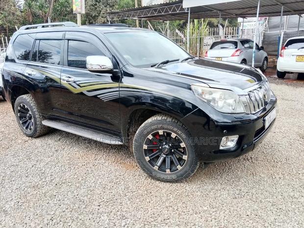 Toyota Land Cruiser Prado 3.0 TD 2011 Matt Black
