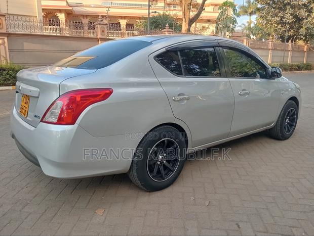 Nissan Latio 1.2 2017 Silver
