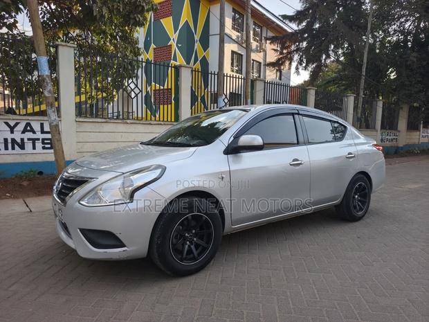 Nissan Latio 1.2 2017 Silver