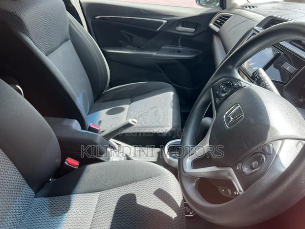 Honda Fit 2019 Maroon