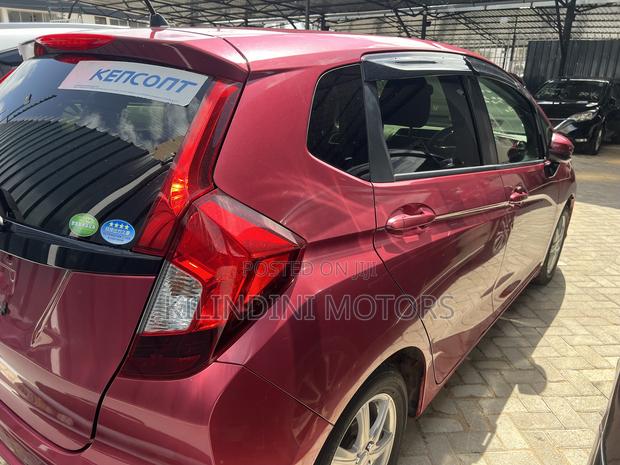 Honda Fit 2019 Maroon