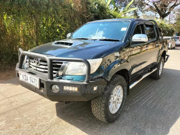Toyota Hilux 2014 Green