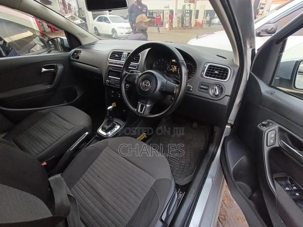Volkswagen Polo 2013 Silver