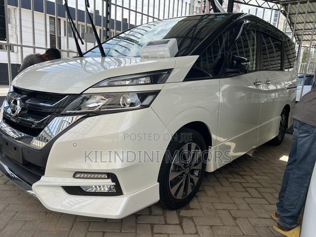 Nissan Serena 2019 White