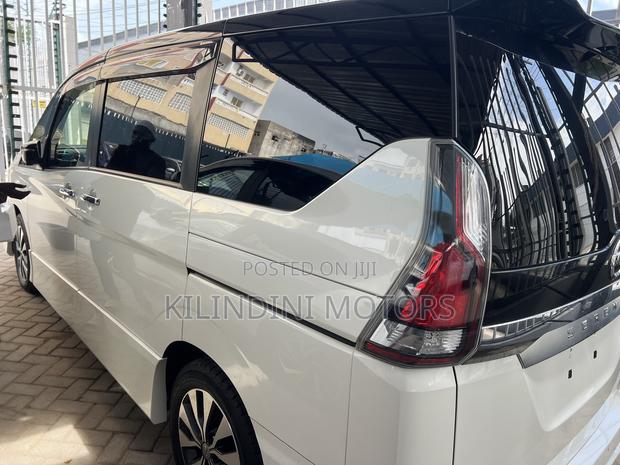 Nissan Serena 2019 White