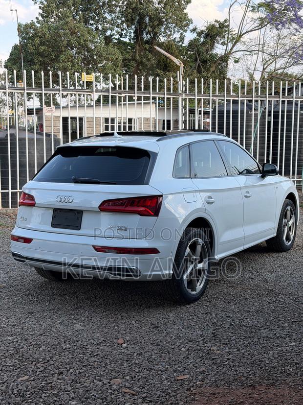 Audi Q5 45 Premium AWD quattro 2020 White