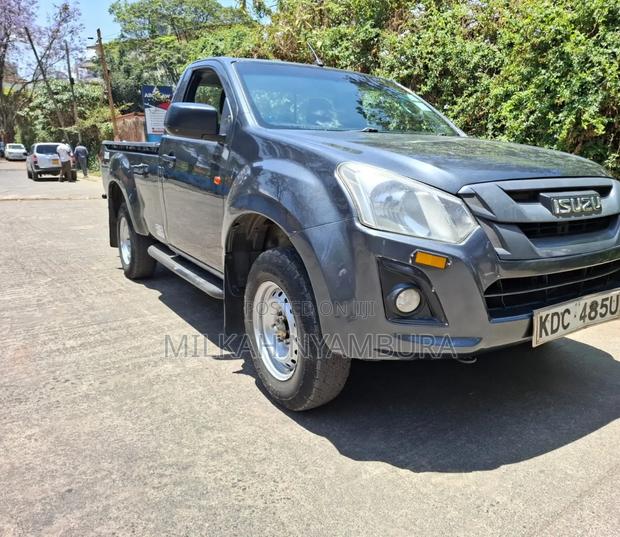 Isuzu D-MAX 2021 Gray