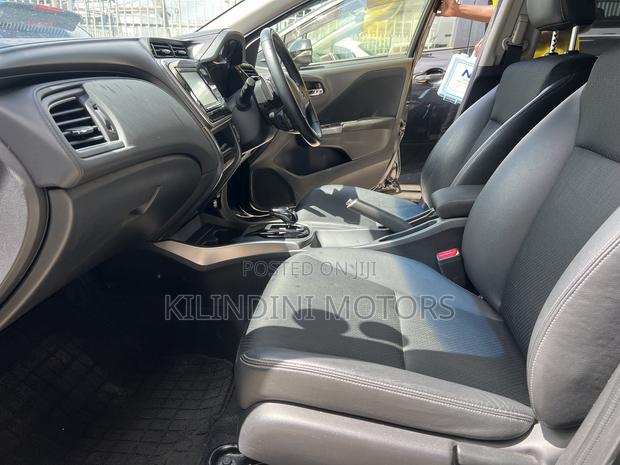 Honda Grace 2019 Black