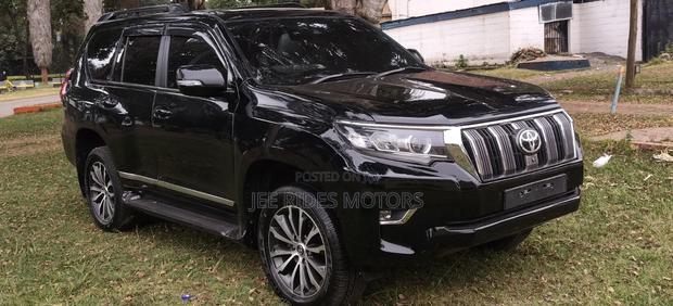 Toyota Land Cruiser Prado 2.8 2019 Black