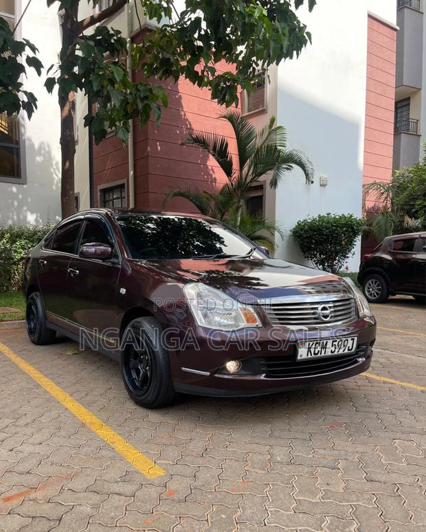 Nissan Bluebird 2010 Burgundy