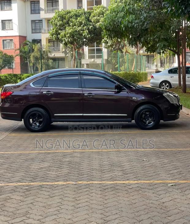 Nissan Bluebird 2010 Burgundy
