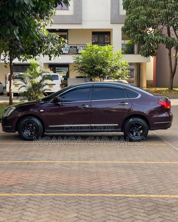 Nissan Bluebird 2010 Burgundy