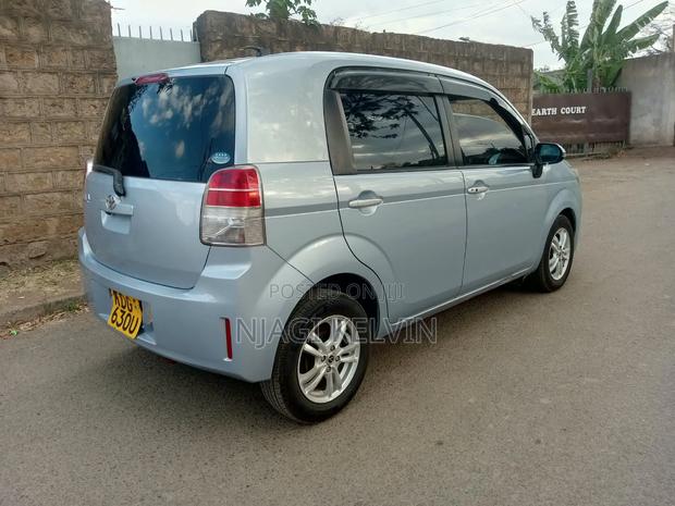 Toyota Spade 2015 Blue